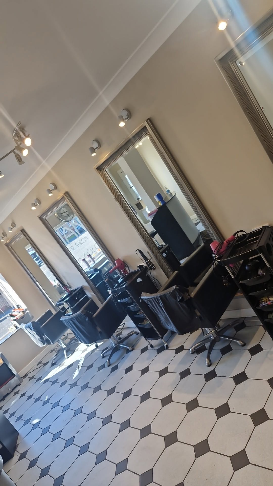 Brian's Hair Salon